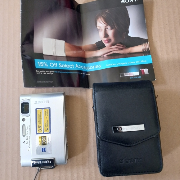 Camera Sony Cybershot Silver Like New 8.1 Mega Pixels - Picture 7 of 16